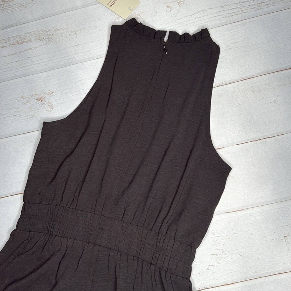 NWT - EESOME Halter Mock Neck Romper β Chic & Effortless Style! - Picture 4 of 4